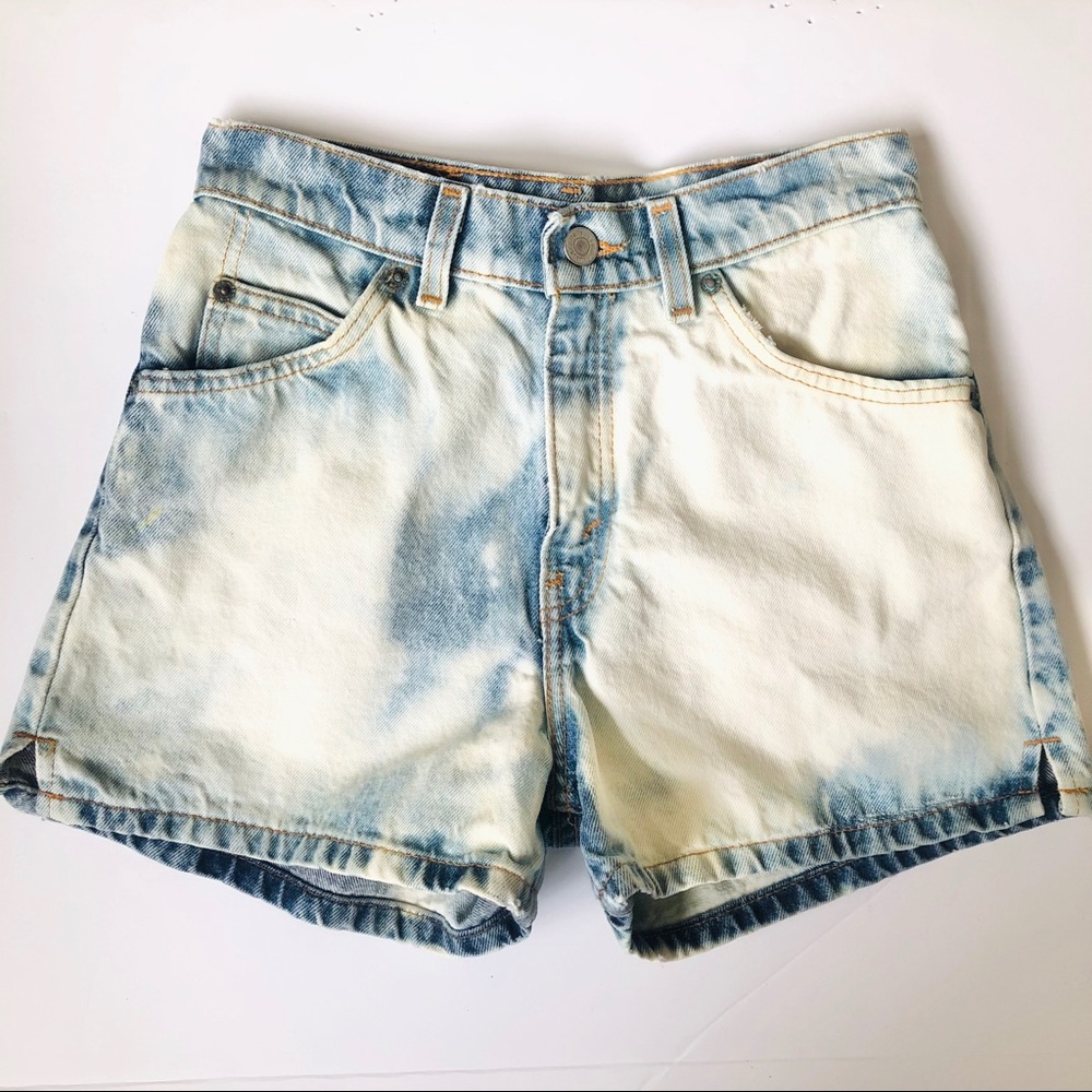 Levi’s Bleach Tie-Dye Blue Jean Shorts
